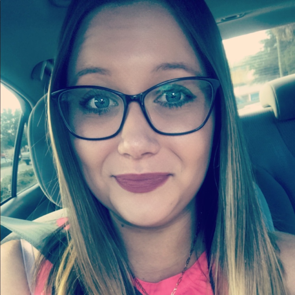 Meet your Posher, Samantha